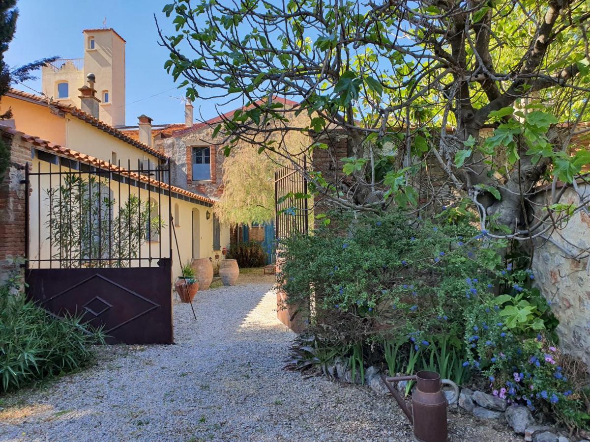 Le Clos Des Pins Claira Exteriör bild