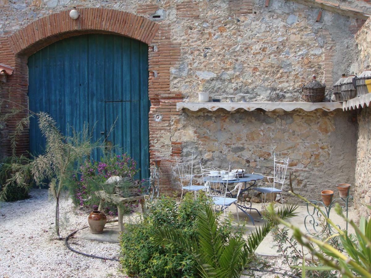 Le Clos Des Pins Claira Exteriör bild