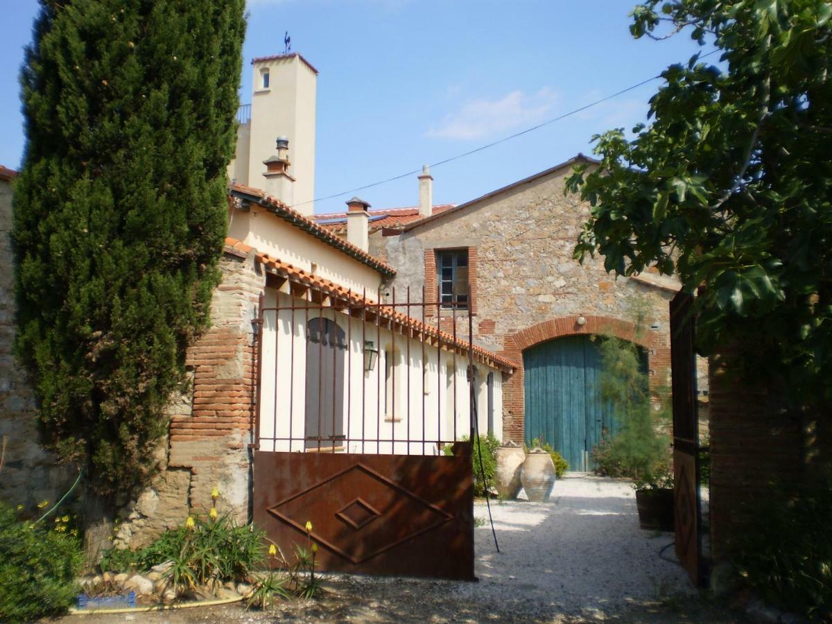 Le Clos Des Pins Claira Exteriör bild