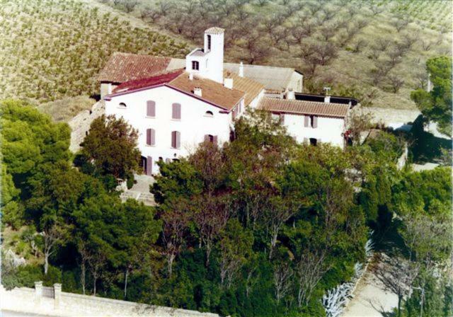 Le Clos Des Pins Claira Exteriör bild